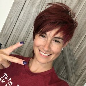 Meet your Posher, Kendra